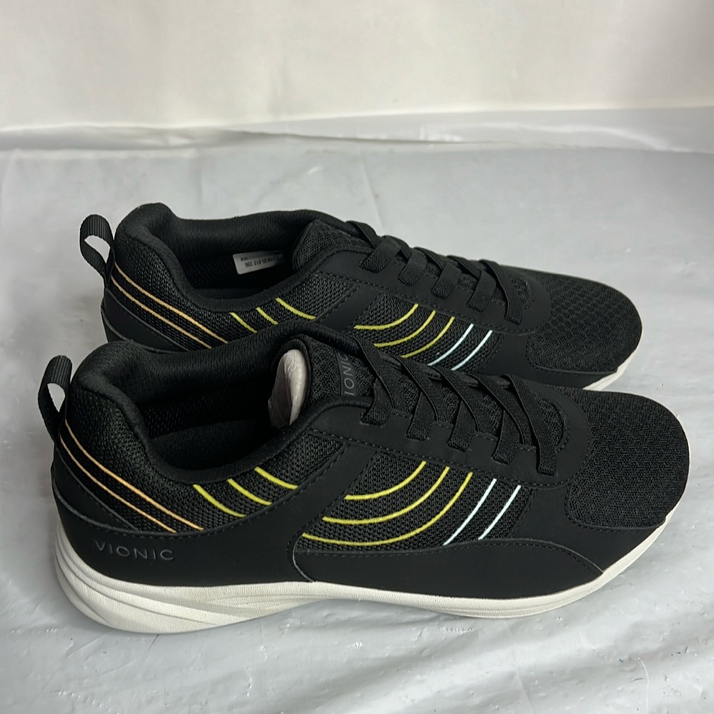 Vionic Mesh Gored Lace Sneakers - Ruvi- Black